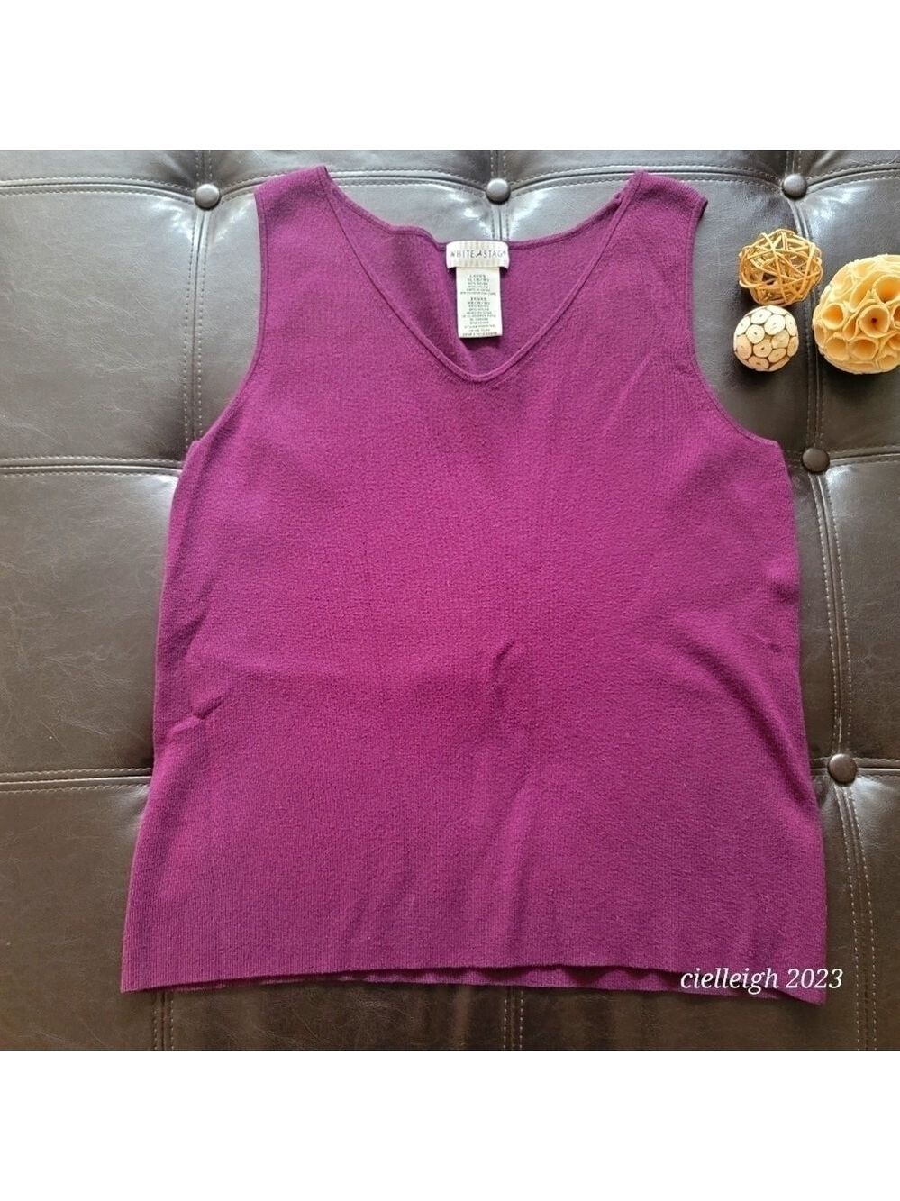 💥4 for $25💥 White Stag sweater tank top